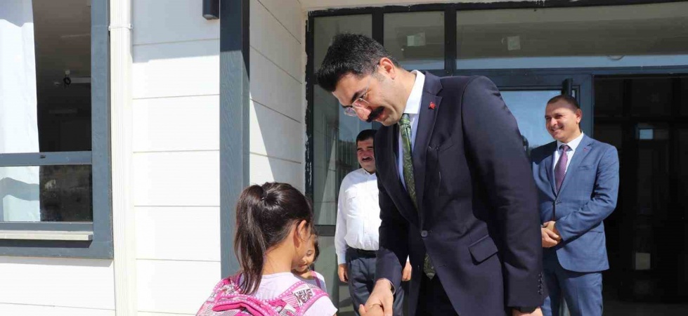 Selendi’de 2 bin 660 öğrenci ders başı yaptı