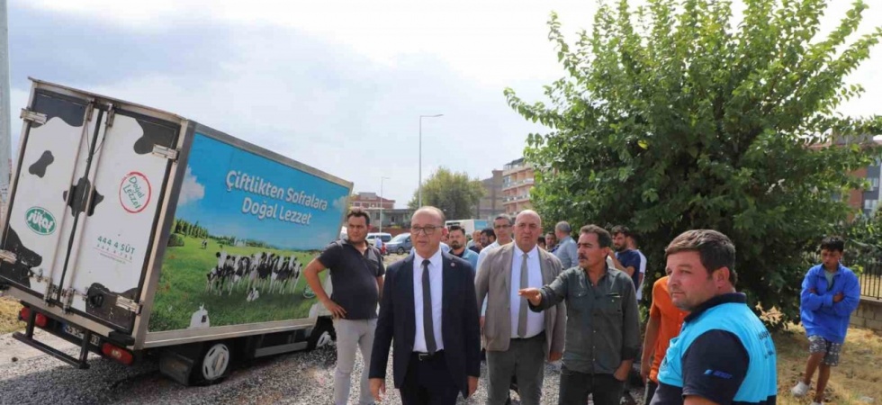 Turgutlu’da sağanak yağış hasara neden oldu