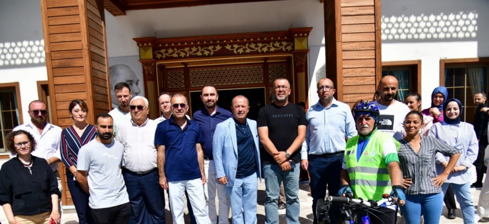 Yürüyerek veya bisikletle işe gelen belediye personeline restoran indirimi