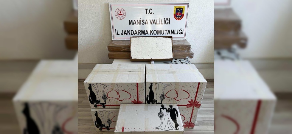 Durdurulan araçtan 251 bin adet makaron çıktı