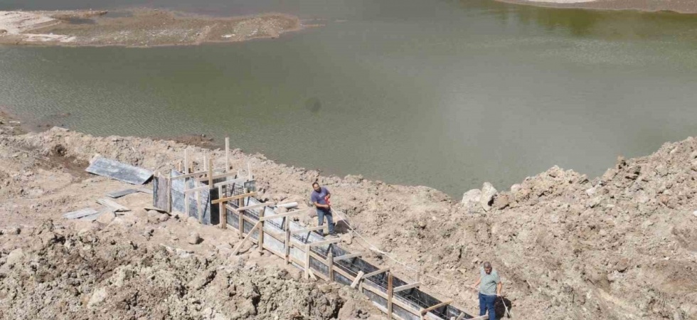 Manisa Büyükşehir Belediyesi üreticileri suyla buluşturuyor