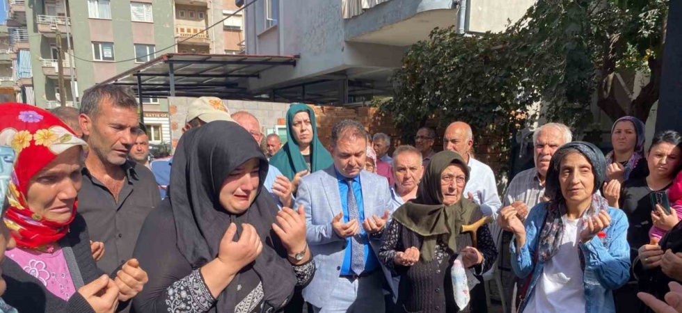 Öldürüldükten sonra orman gömülen genç kız toprağa verildi