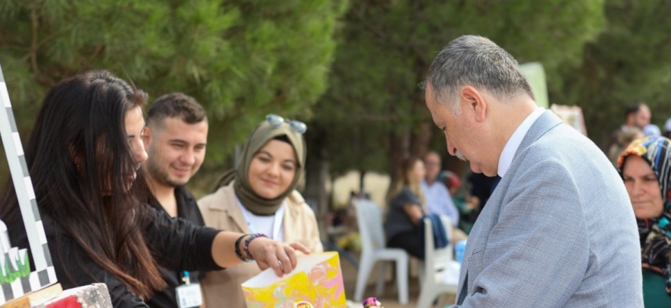 Yuntdağı Yöresel Ürünler Pazarı açıldı