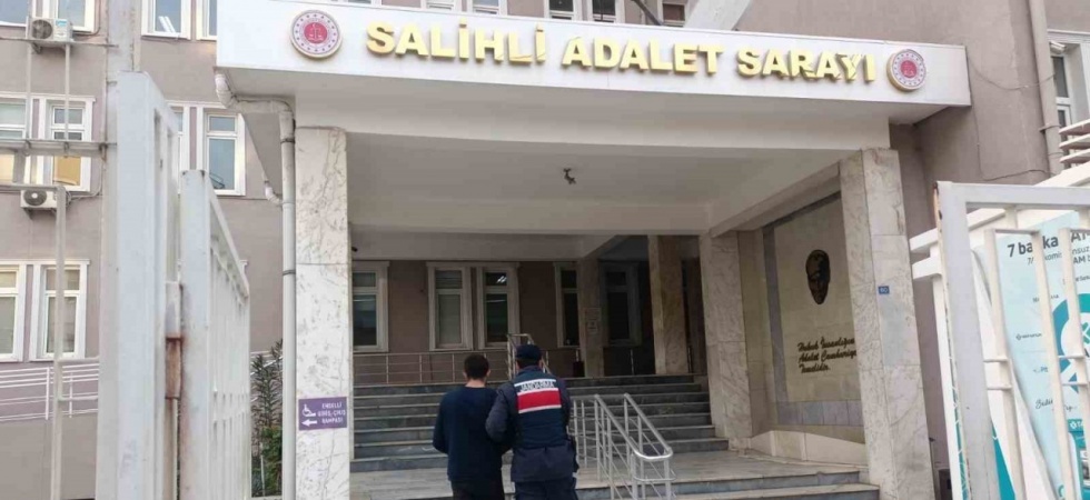 Cinsel istismar suçundan aranıyordu, Manisa’da yakalandı