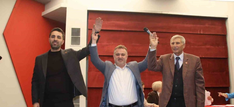 Manisa Gazeteciler Cemiyeti’nin yeni başkanı Önder Aydın oldu