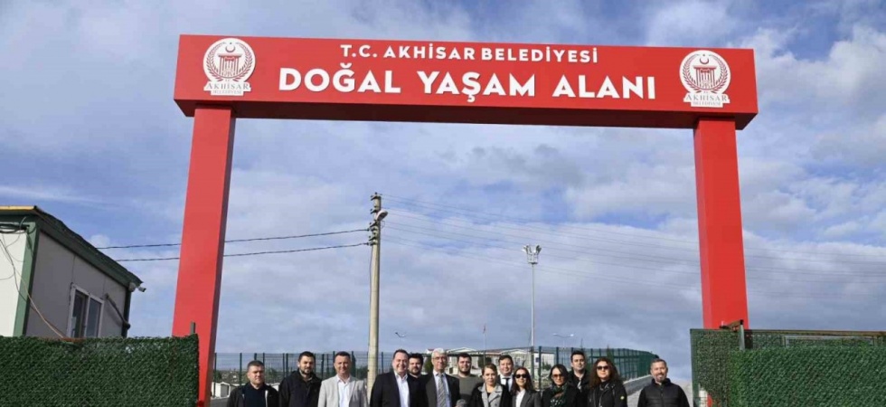 Komisyon üyeleri sokak hayvanları için Akhisar’da toplandı
