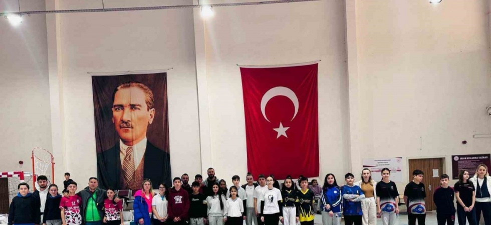 Manisa’da Okul Sporları Floor Curling İl Birinciliği Müsabakaları tamamlandı