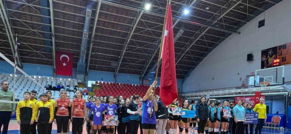 Manisa’da Okul Sporları Voleybol Grup Müsabakaları başladı