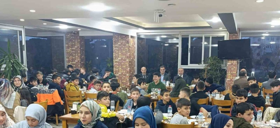 Kaymakam Güldoğan, Kur’an Kursu öğrencileriyle iftar yaptı