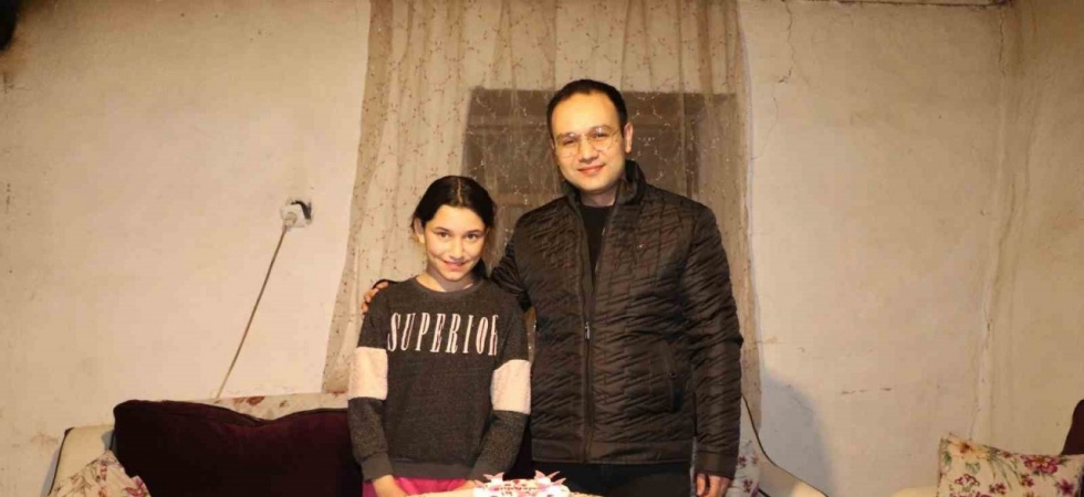 Kaymakam Kahveci’den küçük Sıla’ya doğum günü sürprizi