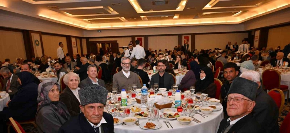 Manisa Büyükşehir son iftarda şehit aileleri ve gazileri ağırladı