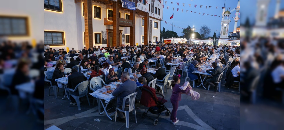 Yunusemre Belediyesi iftarda buluştu