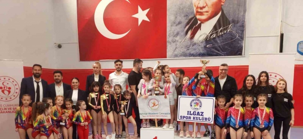 Alaşehir’de Artistik Cimnastik Turnuvası düzenlendi