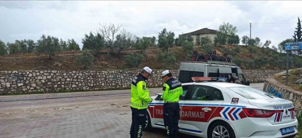 Bayram trafiğinde denetimler hız kesmiyor