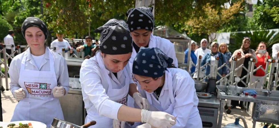 Gastronomi panayırında liseler arası yemek yarışması