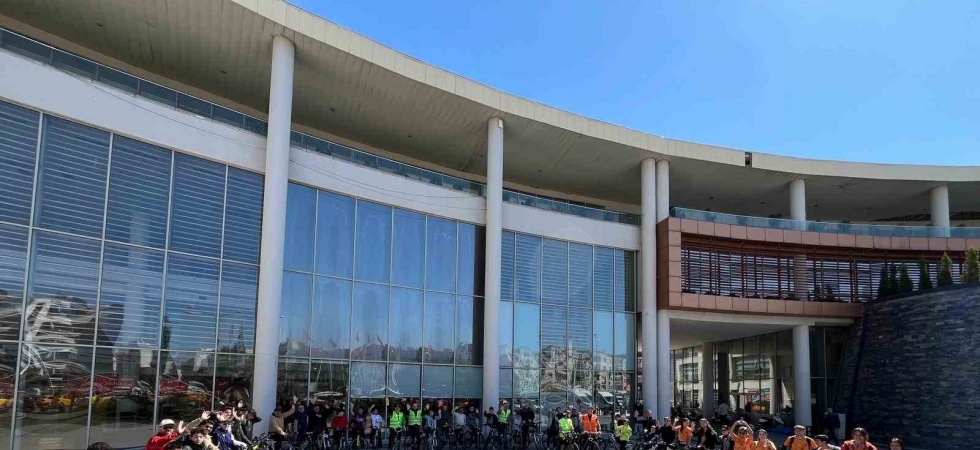 Kalp sağlığı için pedal çevirdiler