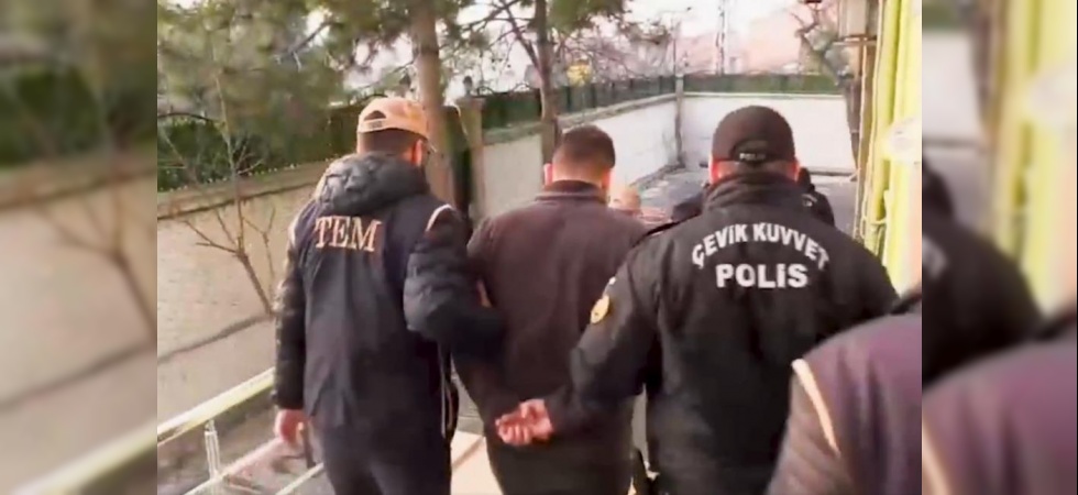 Kula’da aranan 3 şahıs emniyet ekiplerince yakalandı
