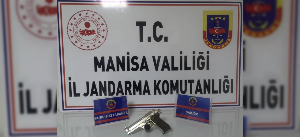 Manisa’da ruhsatsız tabanca ile yakalandı