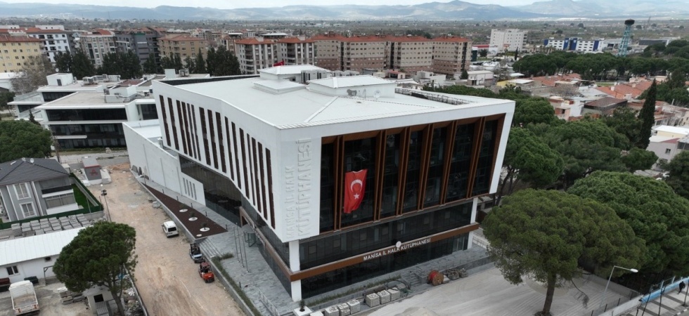 Manisa’daki 86 yıllık halk kütüphanesi yeni binasına taşınıyor