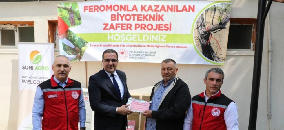 Manisalı çiftçilere salkım güvesine karşı biyolojik destek