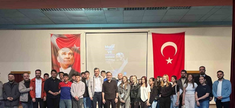 Soma’da Ahmet Sula’dan unutulmaz bir seminer