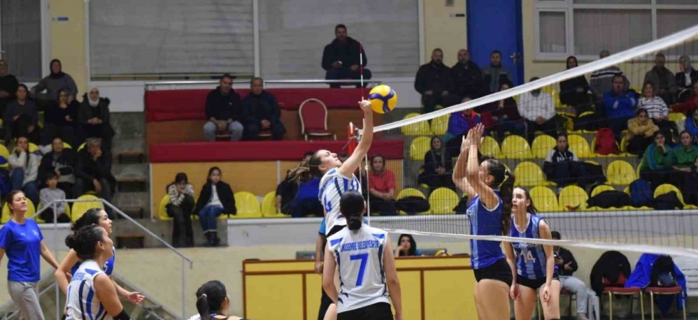 Yunusemre Belediyespor Voleybol Kadınlar 2. Lig’ine katılacak