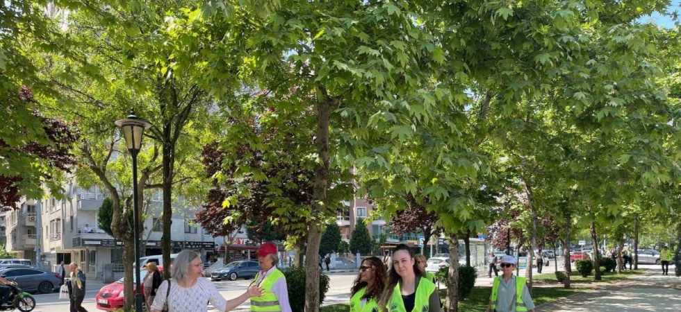 Yunusemre Kent Konseyi üyeleri çevre temizliği yaptı