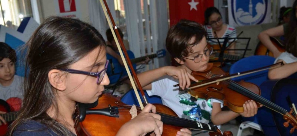 Yunusemre’de keman virtüözleri yetişecek