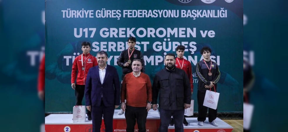 Yunusemreli güreşçi Kadir Kadiroğlu Türkiye 3’üncüsü oldu