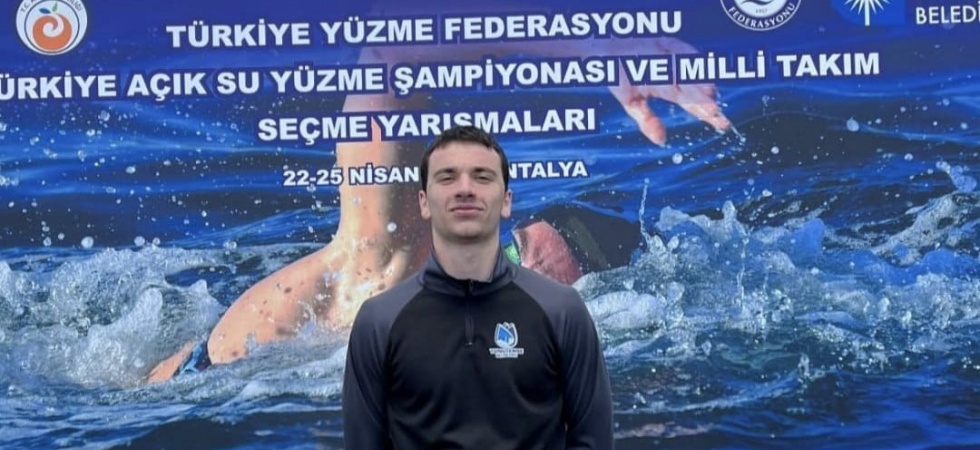 Yunusemreli yüzücü Umut Özköylü Türkiye Şampiyonu oldu