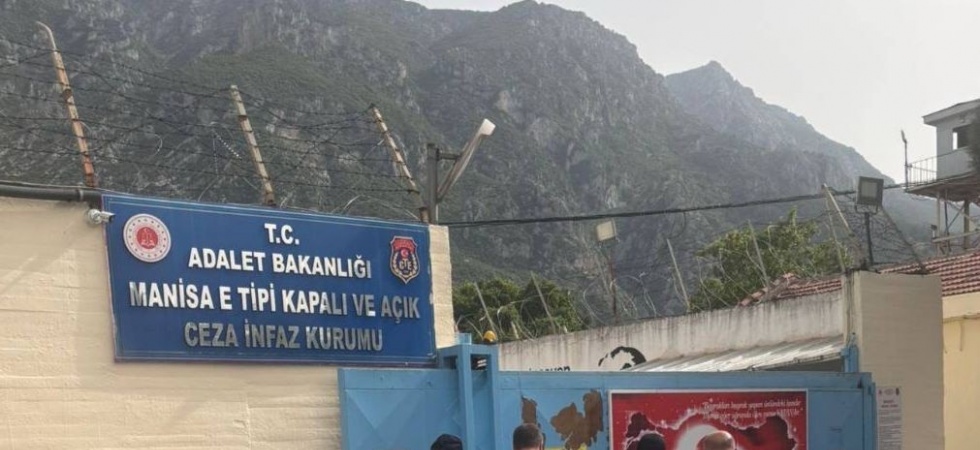 Aranan iki hükümlü Turgutlu’da yakalandı