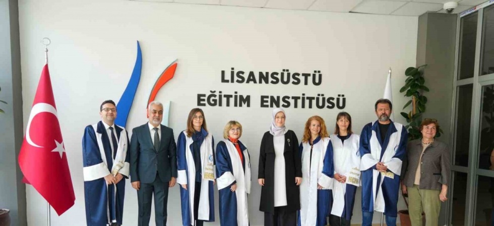 Başarılarla dolu hayatını 72 yaşında doktorayla taçlandırdı