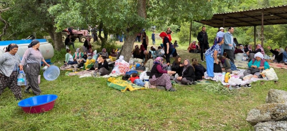 Çiftçiler bolluk ve bereket için Olcak Dede’de buluştu