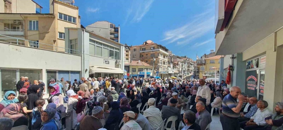 Demirci’de hac kafilesi yola çıktı
