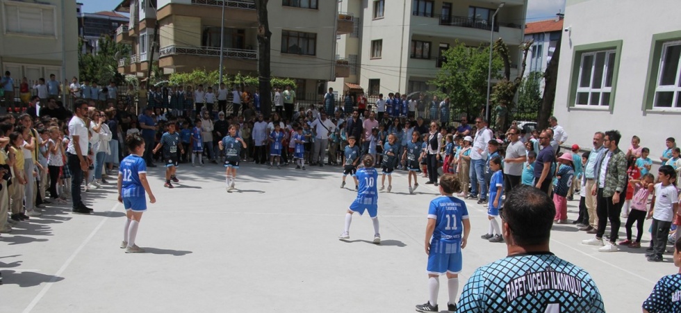 Geleneksel Çocuk Oyunları renkli görüntülerle tamamlandı