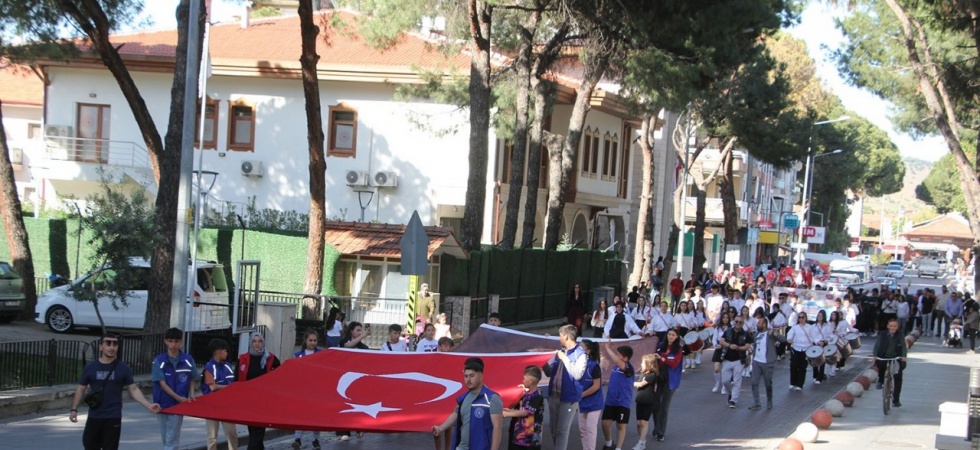 Kula’da 19 Mayıs coşkusu başladı
