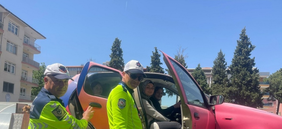 Kula’da emniyet kemerinin önemi simülasyon aracı ile anlatıldı