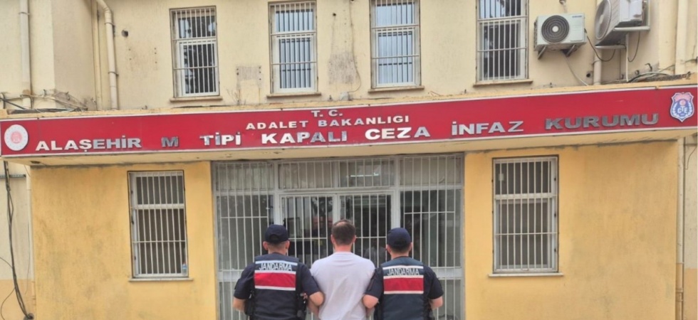 Manisa’da aranan şahıs jandarma operasyonuyla yakalandı