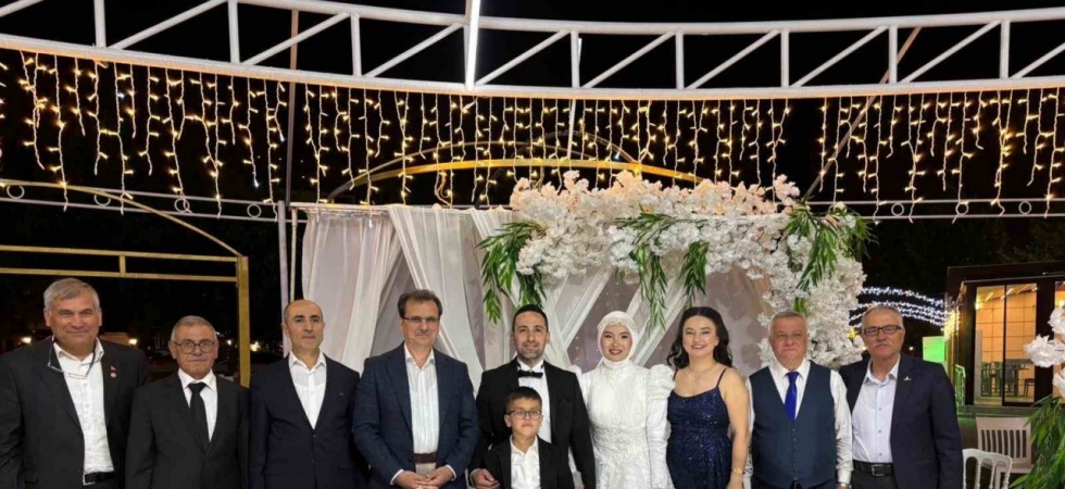 Manisa’da şehit Mehmet Uyar’ın kardeşi evlendi
