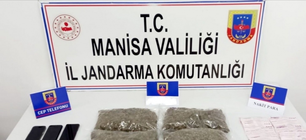 Manisa’ya uyuşturucu getirirken yakalandılar