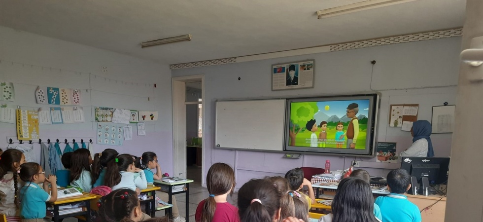 Öğrencilere Kırım Kongo Kanamalı Ateşi ve el hijyeni eğitimi