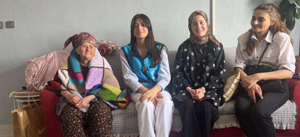 Örnek proje “Sevgi Battaniyesi” sahiplerine ulaştı