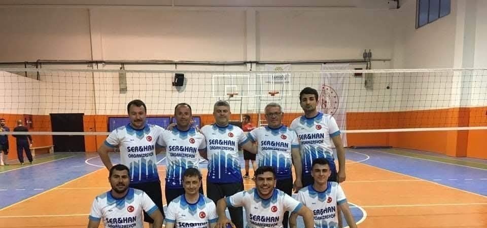 Sarıgöl’de Kaymakamlık Voleybol Kupası heyecanı başladı