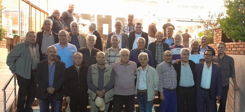 Soma Termik Santrali’nin park sahası emektarları 45 yıllık dostluğu yaşatıyor