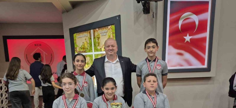 Turgutlu Urganlı İmam Hatip Ortaokulu’ndan büyük başarı