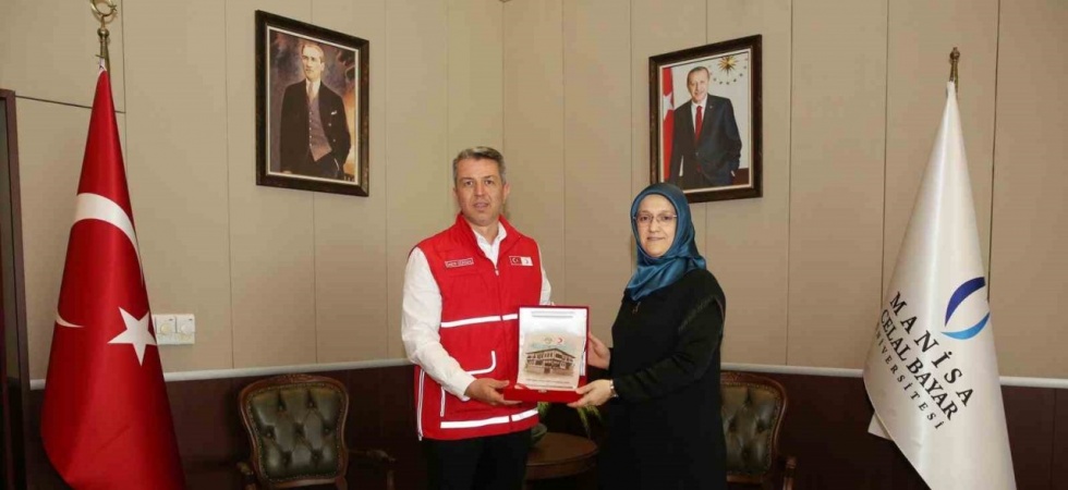 Türk Kızılay Manisa, üniversite öğrencileri için butik açacak