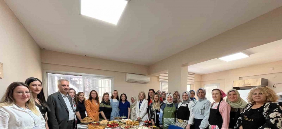 Yunusemre’de aşçılık kursiyerlerden lezzeti final