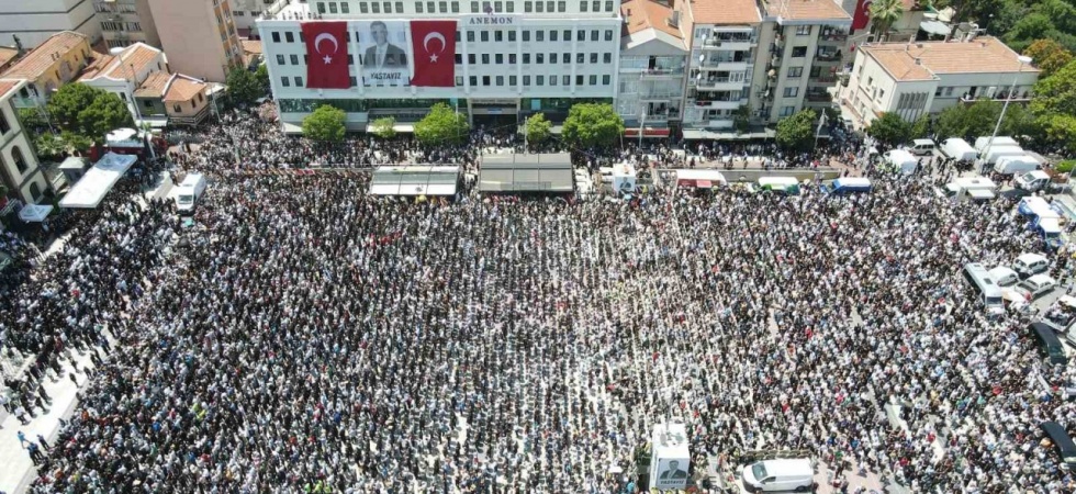 Binlerce Manisalı, Ferdi Başkanlarını gözyaşlarıyla uğurladı