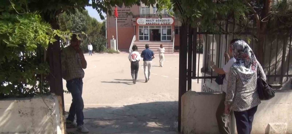Nüfus cüzdanını unutan adaya saniyelerle yetişen umut