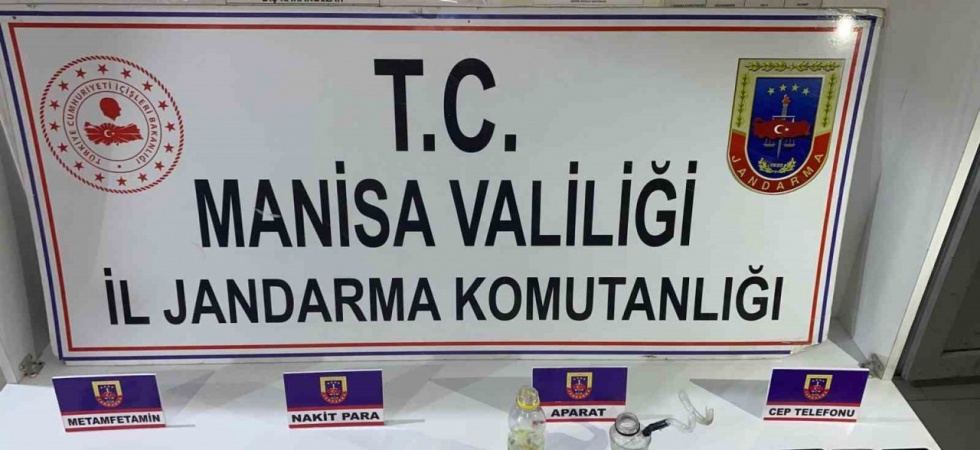 Sarıgöl’de jandarmadan uyuşturucu operasyonu: 3 gözaltı, 2 tutuklama